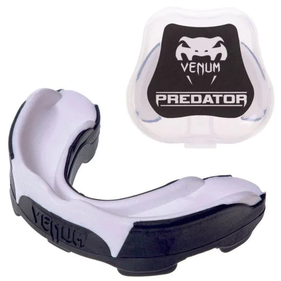 Капа VENUM PREDATOR VN621 чорно-біла
