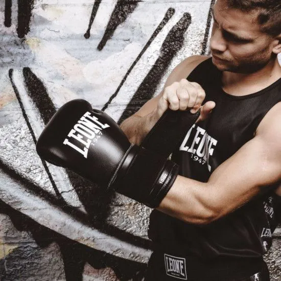 Боксерські рукавички Leone Ambassador Black 10 oz
