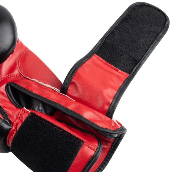 Боксерские перчатки PowerPlay 3004 Classic (10-16 oz) черно-красные