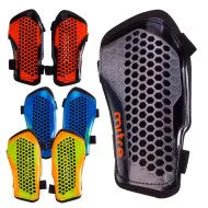 Щитки футбольні MITRE FB-675