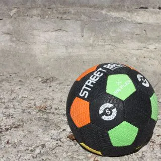 М'яч футбольний RE:FLEX Street Ball (для гри на асфальті)