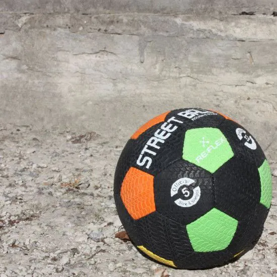 М'яч футбольний RE:FLEX Street Ball (для гри на асфальті)